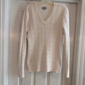 Croft & Barrow Cream Cable Knit Sweater Women’s Size M Classic Cozy